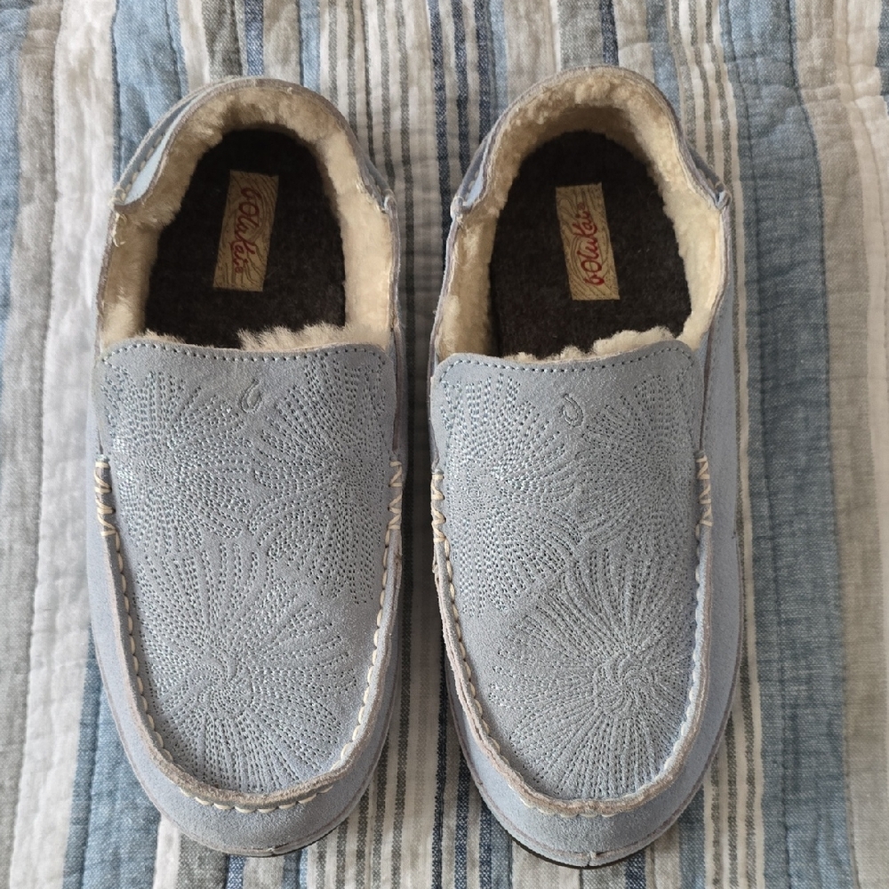 OluKai Soft Blue and Cream Interior